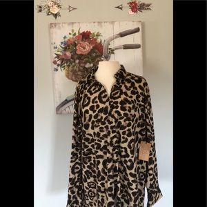 Women’s long sleeve blouse